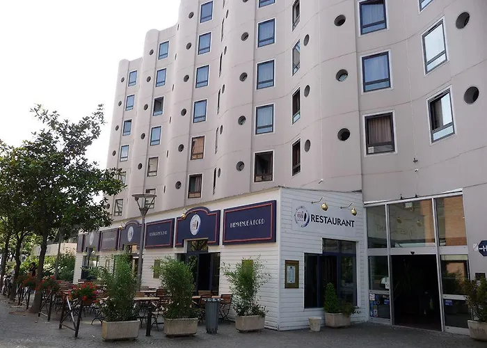 Centre מלון רואן